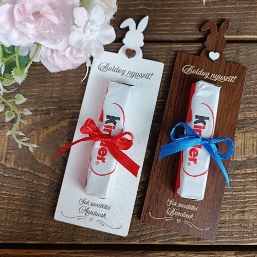 Fa alapú, feliratozható ajándékkártya nyuszis